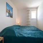 Apartment Les Flots Bleus By Interhome
